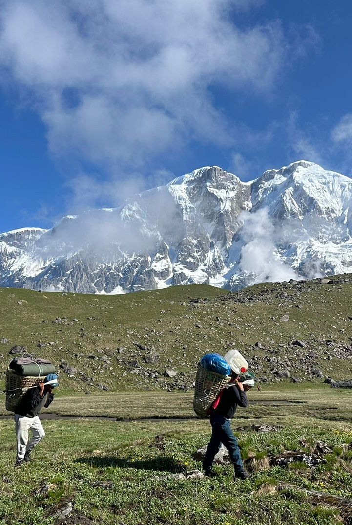 Gurung Heritage Trek